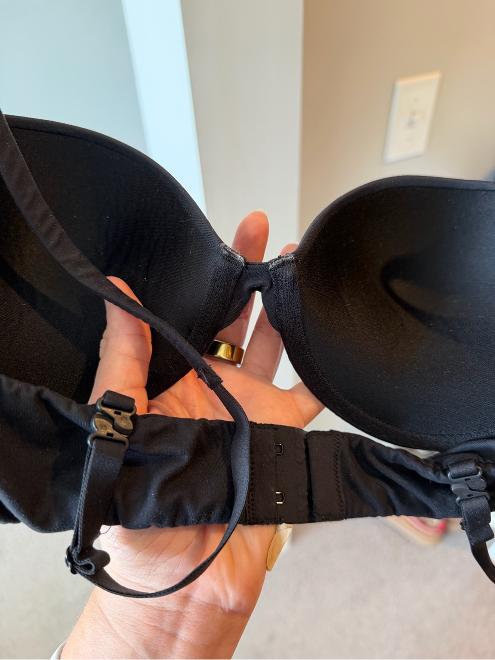 Skims Fits Everybody Push-Up Bra - Picture 5 of 5
